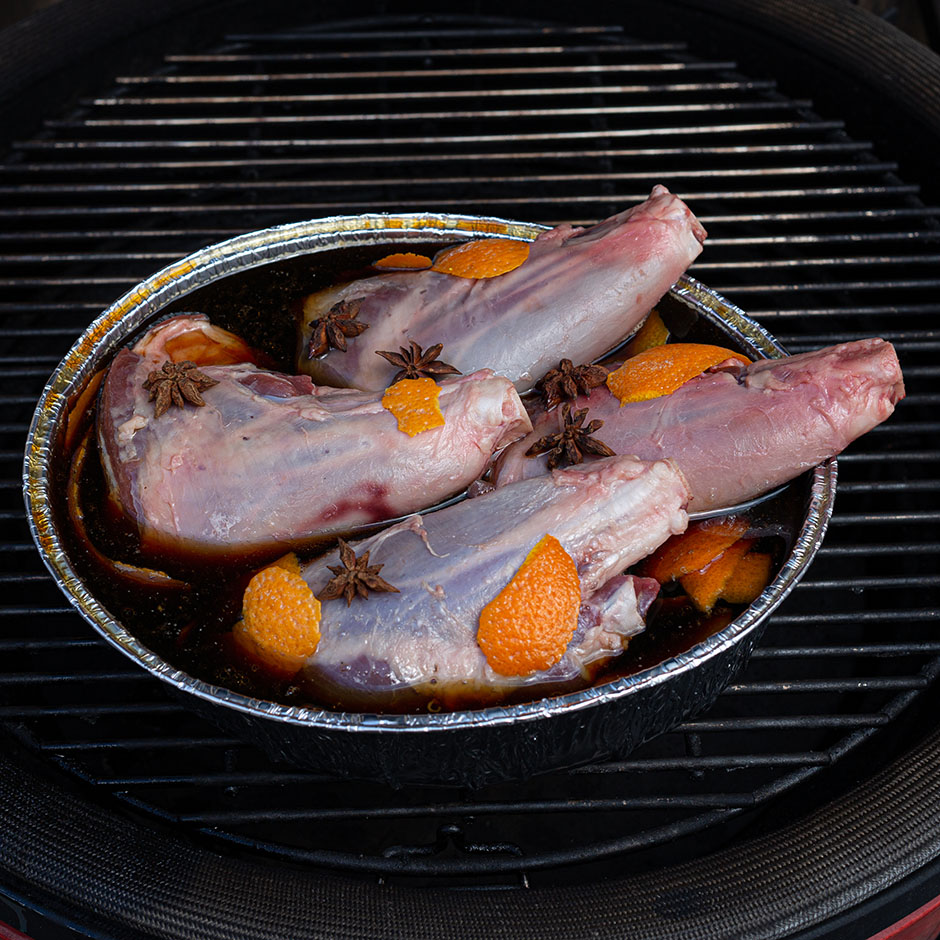 midden aziatisch gestoofde lamsschenkel met mihoen en paksoi bbq marc devleesboerderij