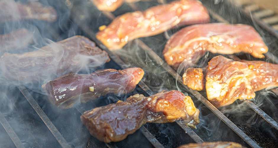 midden chinese lamshaas barbecue marq devleesboerderij