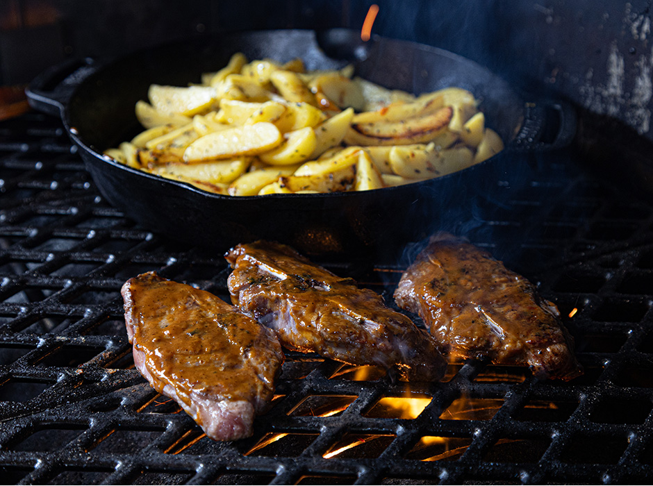 einde gegrilde lamskoteletjes met honing mosterdsaus bbq marc devleesboerderij