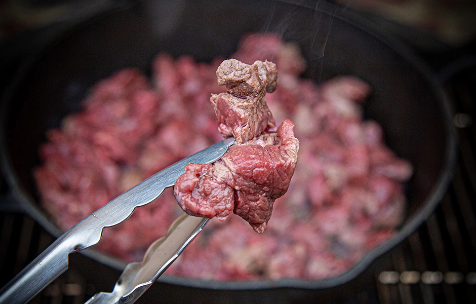 einde hertenstoofvlees met rode wijn bbq martc devleesboerderij