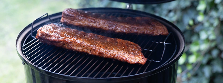 midden low and slow bourbon spareribs Kansas City bbq marc devleesboerderij