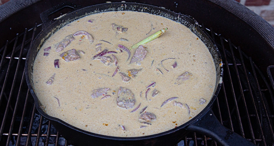 einde rendang met naanbrood en raita bbq marc devleesboerderij