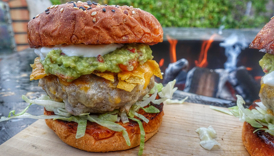 Vaderdag Iberico Burger met Tortillachips van BBQ