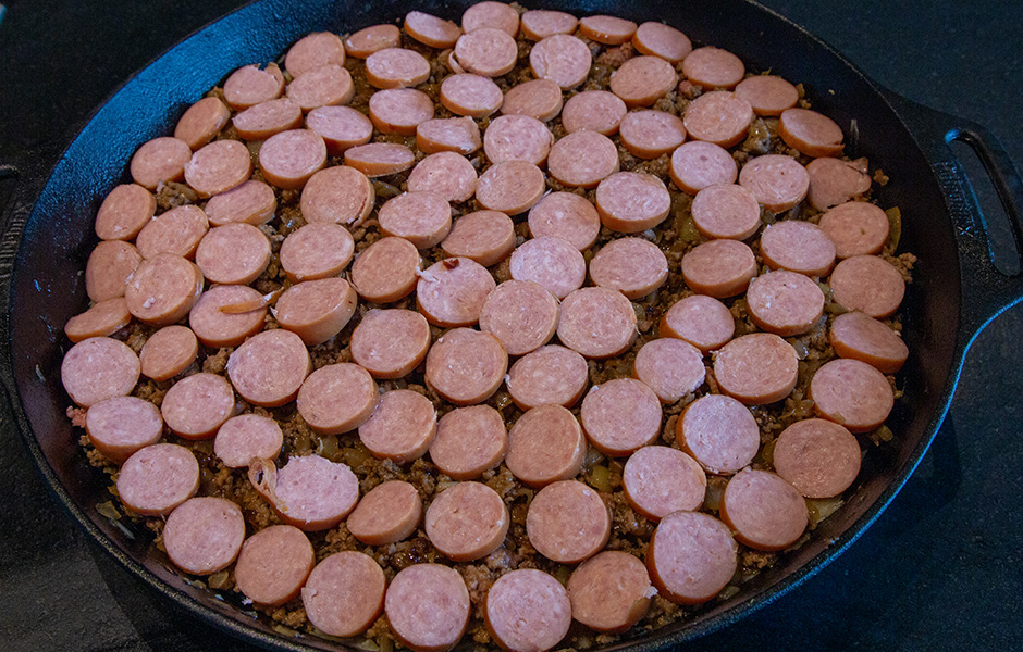 vlees zuurkoolschotel met ambachtelijke rookworst bbq marc devleesboerderij