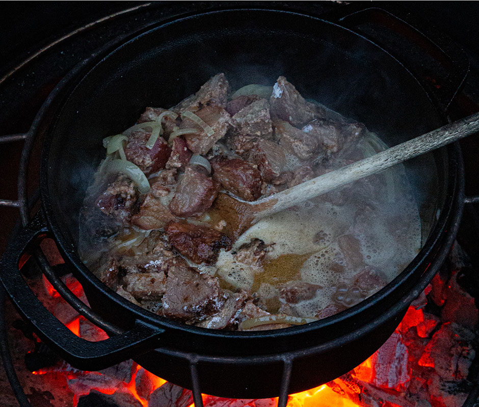 einde1 belgische stoofpot met iberico varkenswangen bbq marc devleesboerderij