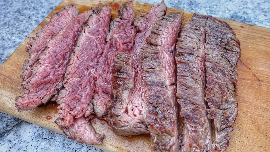 gegrilde bommelerwaard bavette op de bbq devleesboerderij grillfun