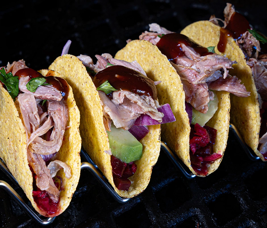 vlees carnitas taco s met whole hog pulled pork bbq marc devleesboerderij