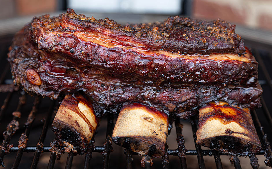 eind texas style shortribs van de bbq met originele texas coleslaw marc lechanteur devleesboerderij