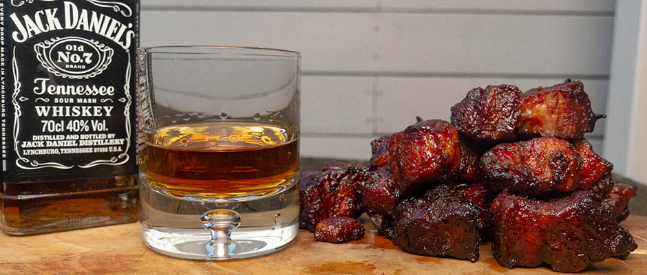 Whisky Pork Belly Burnt Ends van de BBQ